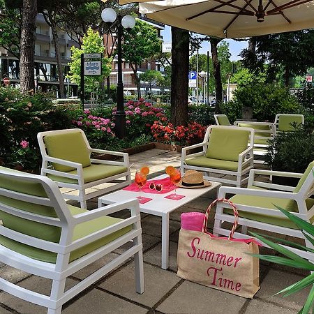 Hotel Suisse Milano Marittima Exterior foto